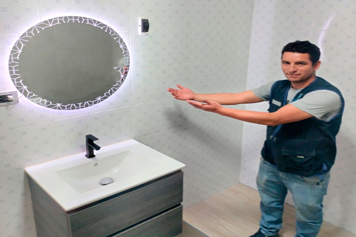 Construcción de Baños y Acabados